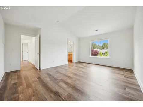 802 N 28th Avenue Cornelius OR 97113