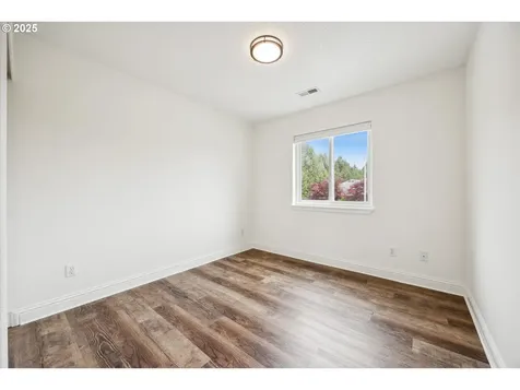 802 N 28th Avenue Cornelius OR 97113