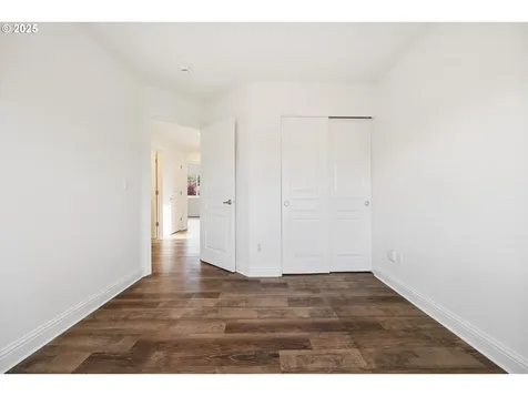 802 N 28th Avenue Cornelius OR 97113