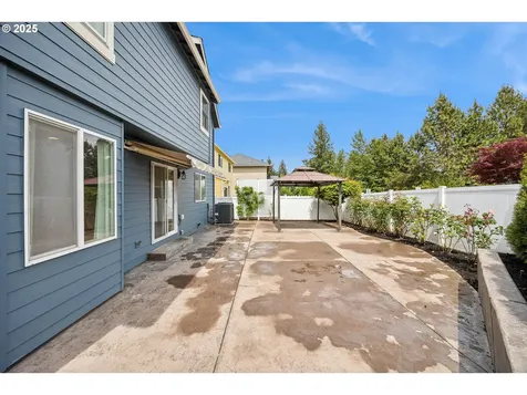 802 N 28th Avenue Cornelius OR 97113