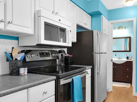 833 10th Avenue Seaside OR 97138
