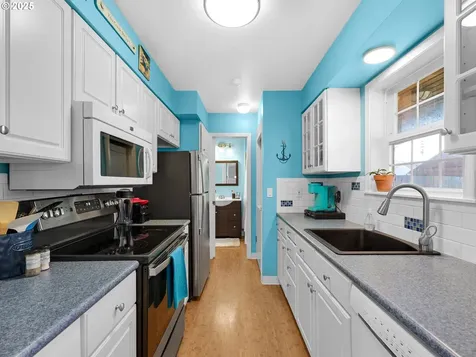 833 10th Avenue Seaside OR 97138
