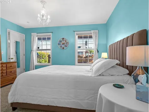 833 10th Avenue Seaside OR 97138