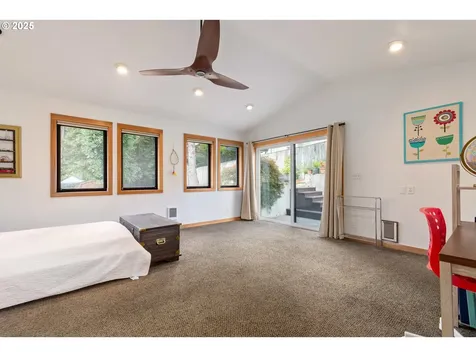 3873 Vine Maple Street Eugene OR 97405