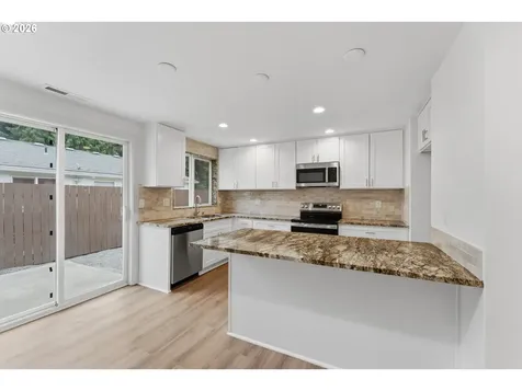 5004 NE 22nd Avenue Vancouver WA 98663