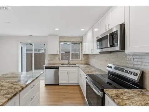 5004 NE 22nd Avenue Vancouver WA 98663