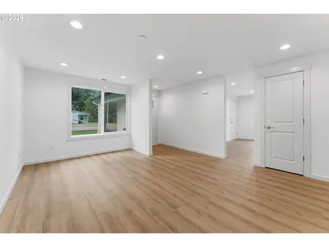 5004 NE 22nd Avenue Vancouver WA 98663