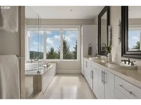 18284 Meadowlark Lane Lake Oswego OR 97034
