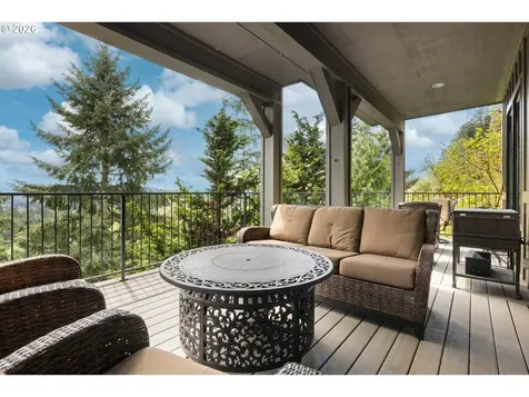 18284 Meadowlark Lane Lake Oswego OR 97034