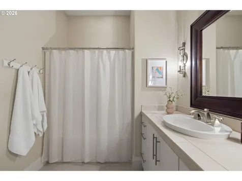 18284 Meadowlark Lane Lake Oswego OR 97034