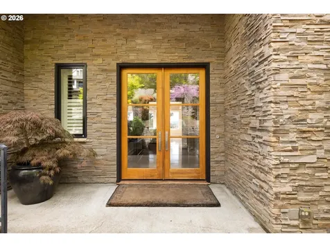 18284 Meadowlark Lane Lake Oswego OR 97034