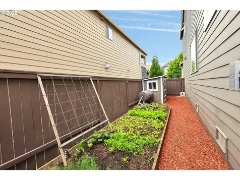 15966 NW Linder Street Portland OR 97229