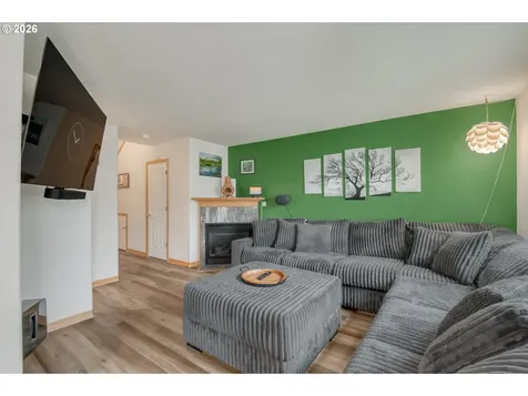 39329 Woodbury Way Sandy OR 97055