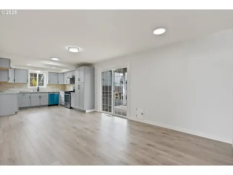 3070 N Barlow Place Cornelius OR 97113