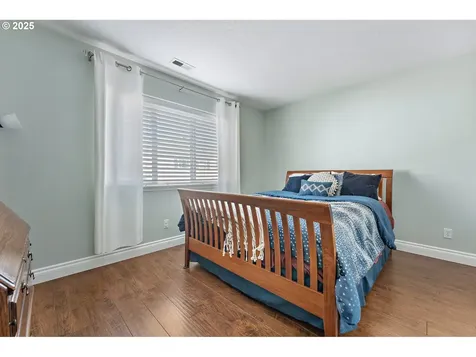6327 NE Chestnut Street Hillsboro OR 97124