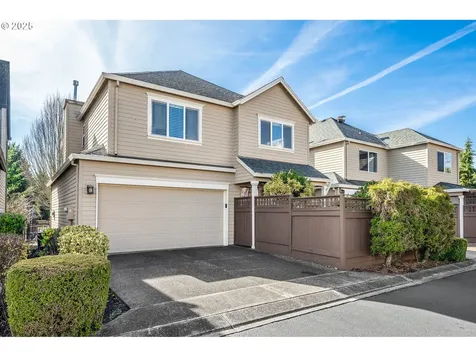 6327 NE Chestnut Street Hillsboro OR 97124
