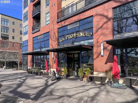 6327 NE Chestnut Street Hillsboro OR 97124