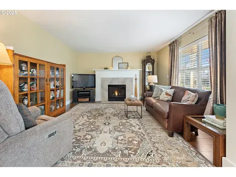6327 NE Chestnut Street Hillsboro OR 97124