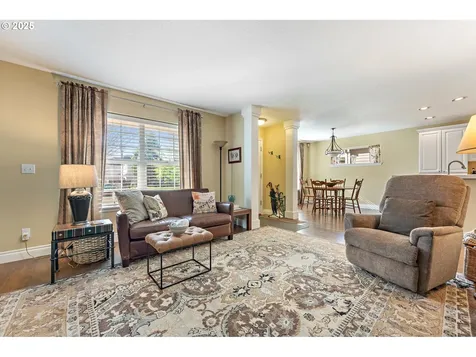 6327 NE Chestnut Street Hillsboro OR 97124