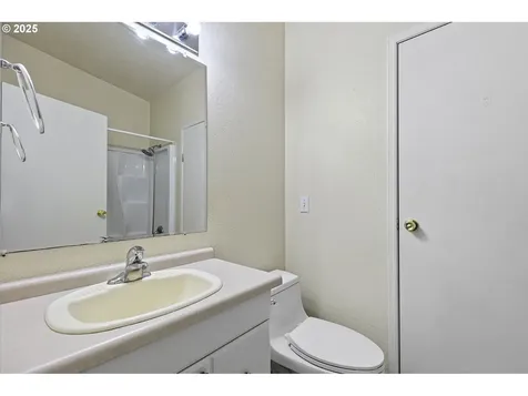 30839 Washington Street Lebanon OR 97355
