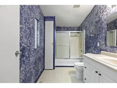 30839 Washington Street Lebanon OR 97355