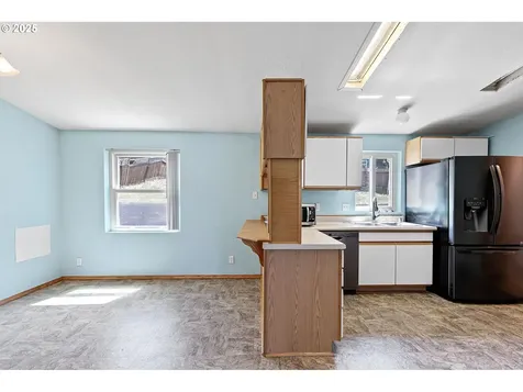 30839 Washington Street Lebanon OR 97355