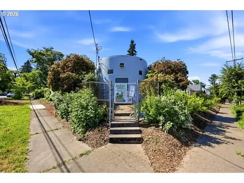 1743 SE Marion Street Portland OR 97202