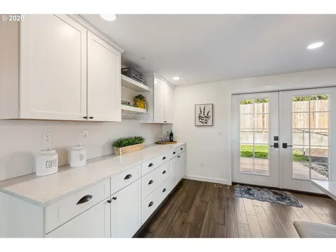 1081 SE Fir Grove Loop Hillsboro OR 97123
