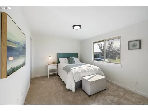 1081 SE Fir Grove Loop Hillsboro OR 97123