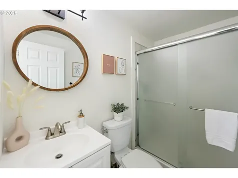 1081 SE Fir Grove Loop Hillsboro OR 97123