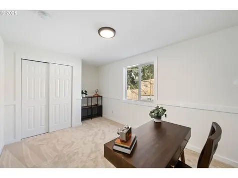 1081 SE Fir Grove Loop Hillsboro OR 97123