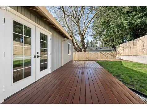 1081 SE Fir Grove Loop Hillsboro OR 97123