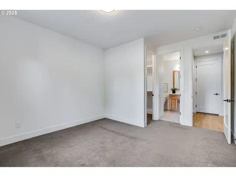4208 NW 138th Circle Vancouver WA 98685