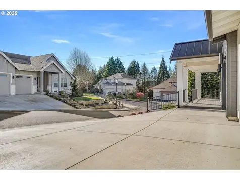 4208 NW 138th Circle Vancouver WA 98685