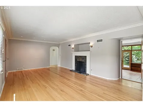 8285 SW Parrway Drive Portland OR 97225