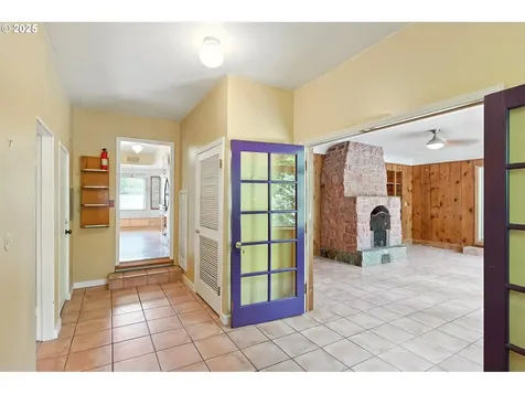 8285 SW Parrway Drive Portland OR 97225