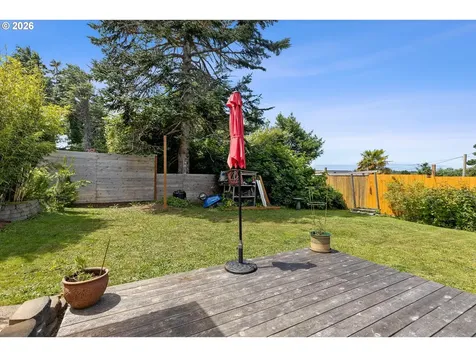 1315 SE Oar Avenue Lincoln City OR 97367