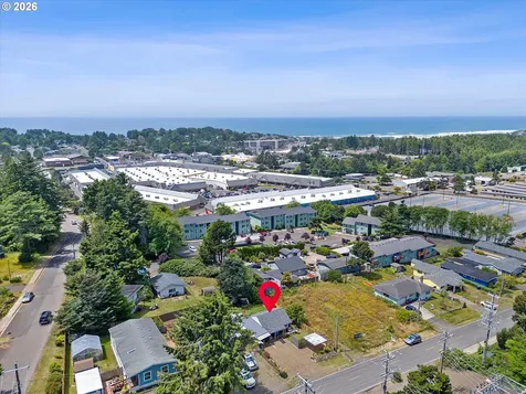 1315 SE Oar Avenue Lincoln City OR 97367