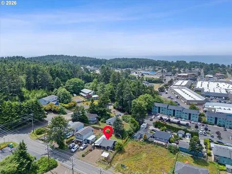 1315 SE Oar Avenue Lincoln City OR 97367