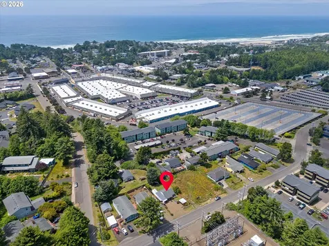1315 SE Oar Avenue Lincoln City OR 97367