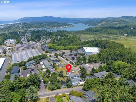 1315 SE Oar Avenue Lincoln City OR 97367