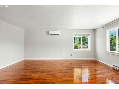10245 SE Raymond Street Portland OR 97266