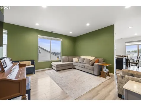 891 NE Pinebreak Drive Estacada OR 97023