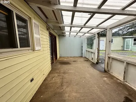 8465 Duncan Island Road Mapleton OR 97453