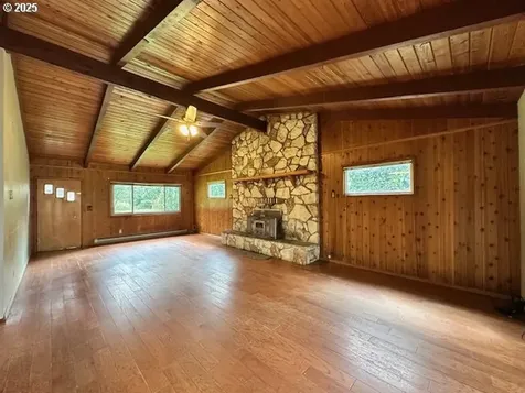 8465 Duncan Island Road Mapleton OR 97453