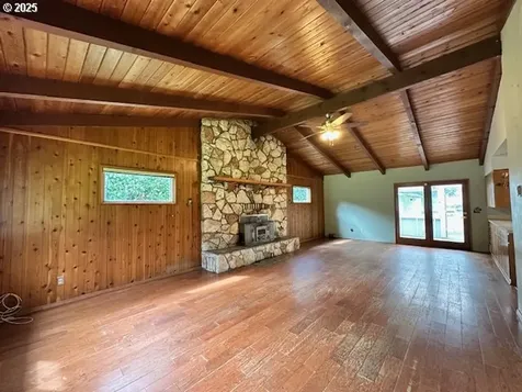 8465 Duncan Island Road Mapleton OR 97453