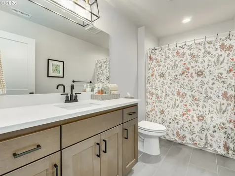 2877 NW Mt Ashland Lane Mcminnville OR 97128