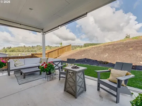2877 NW Mt Ashland Lane Mcminnville OR 97128