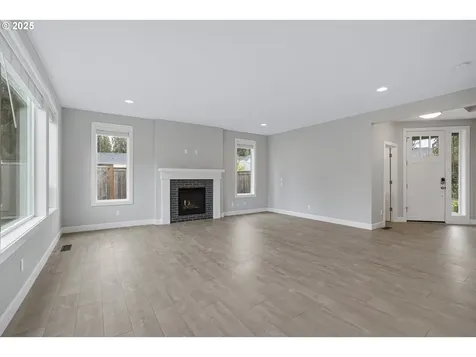 1620 N Sweetgum Street Canby OR 97013