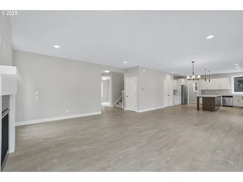 1620 N Sweetgum Street Canby OR 97013